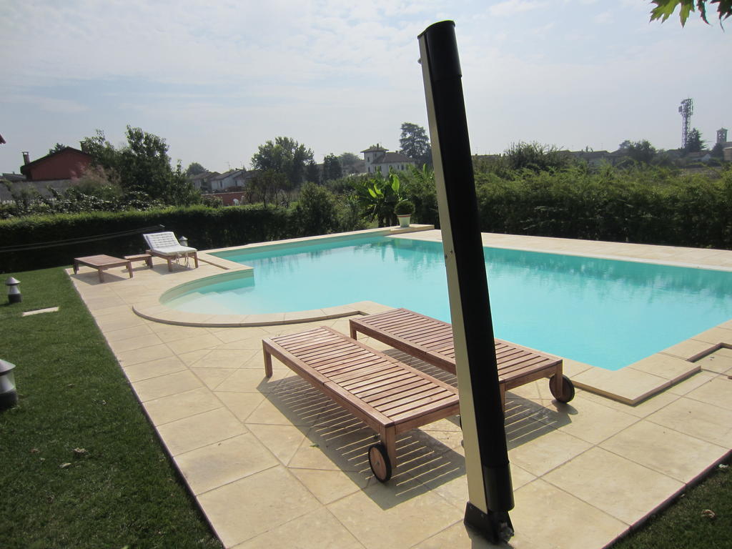 Marinella B&B Cornale Ngoại thất bức ảnh
