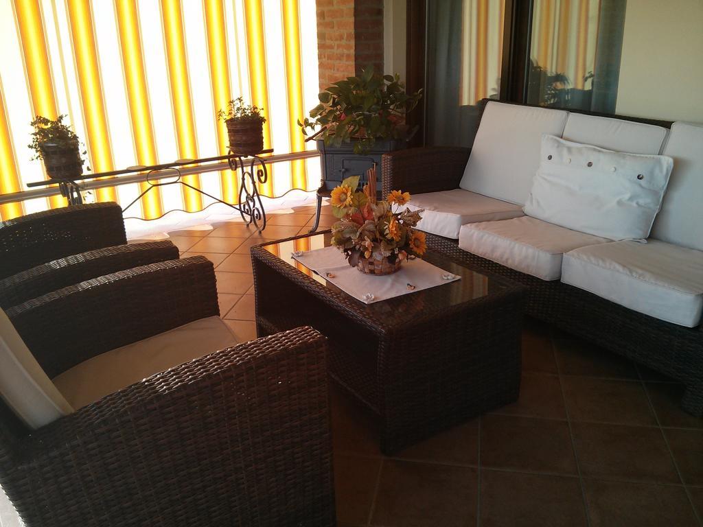 Marinella B&B Cornale Ngoại thất bức ảnh