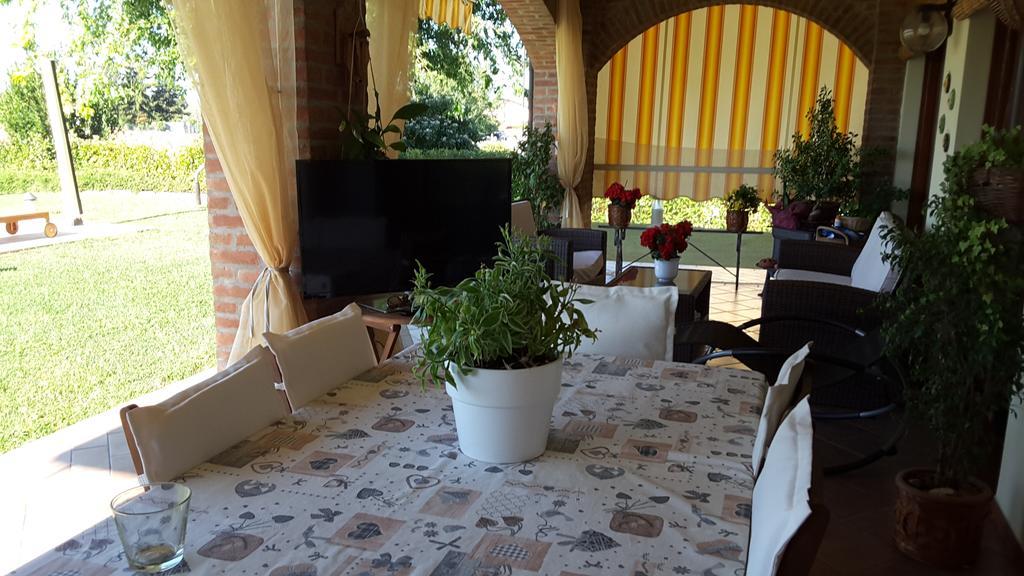 Marinella B&B Cornale Ngoại thất bức ảnh