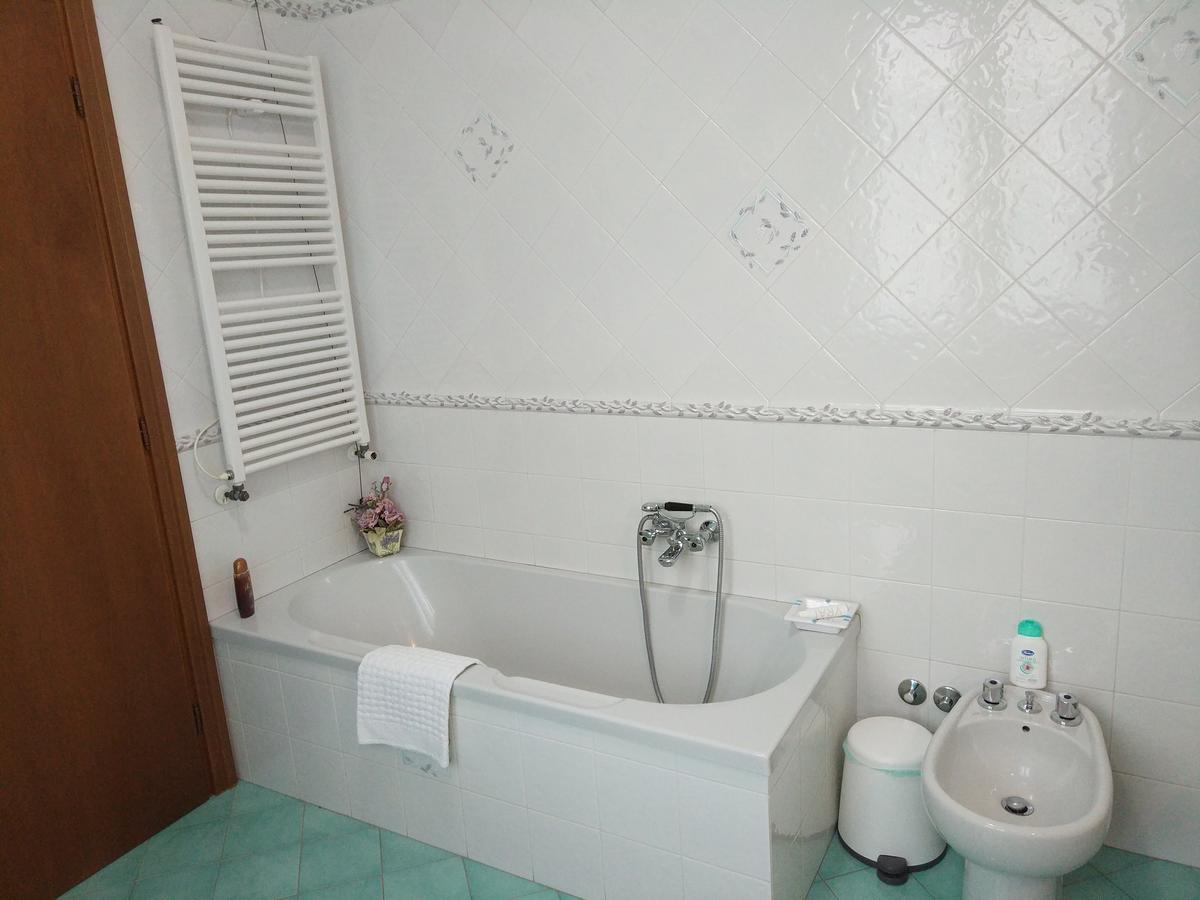 Marinella B&B Cornale Ngoại thất bức ảnh